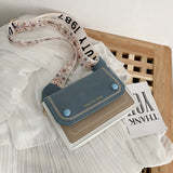 刺繍デザインショルダーバッグ