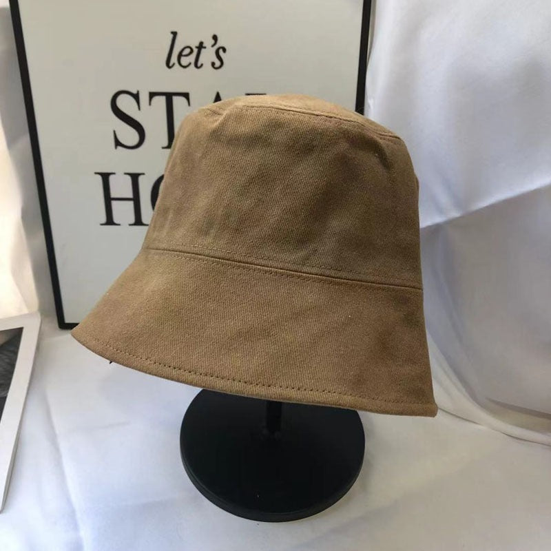 シンプルバケットハット