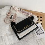 刺繍デザインショルダーバッグ