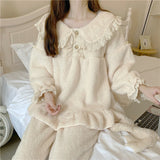 ホワイトフリルもこもこルームウェア