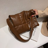 ビッグキルティングバッグ