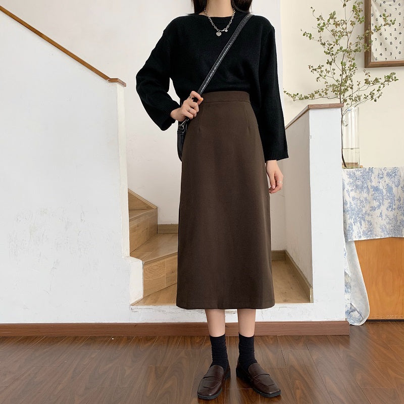 バックスリットミモレスカート