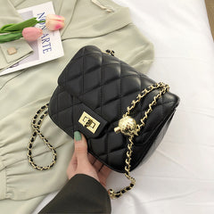 ゴールドチェーンショルダーバッグ