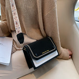 刺繍デザインショルダーバッグ