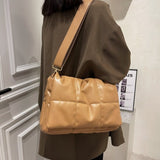 ビッグキルティングバッグ