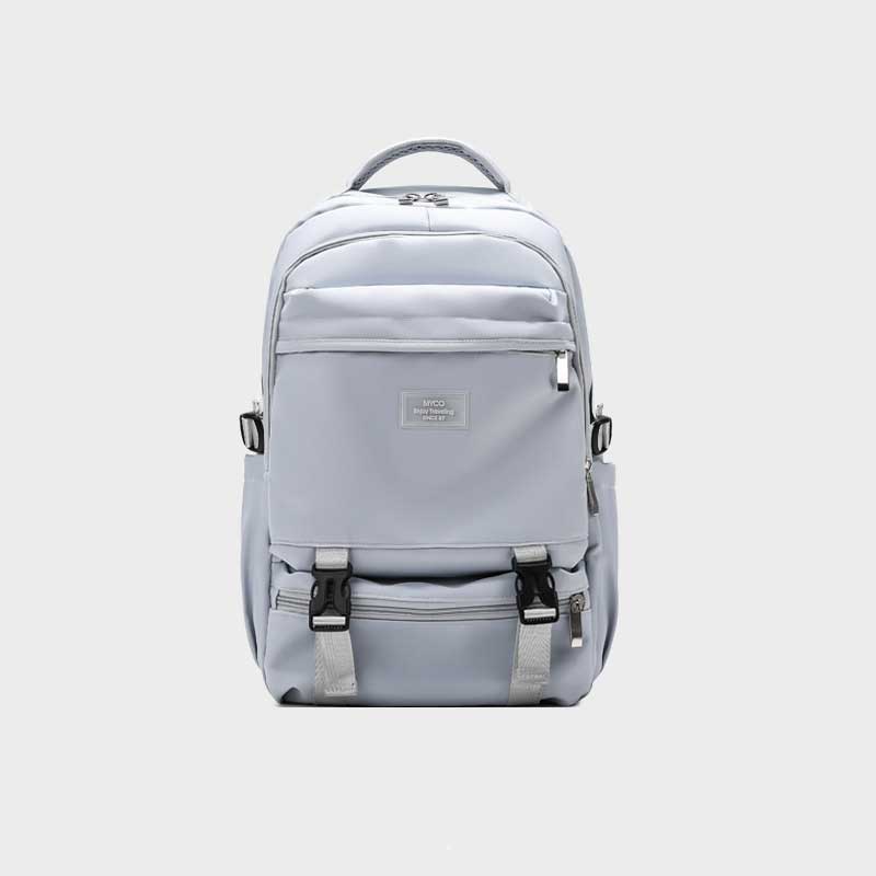 ポケットバックルリュック