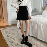 2typeシンプルブラックスカート