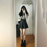 ダークカラーピタTシャツ&プリーツスカートSET