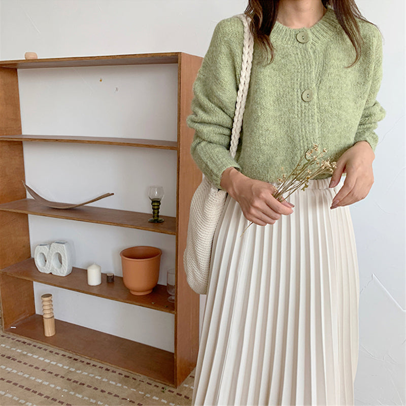 ラウンドネックボタンカーディガン