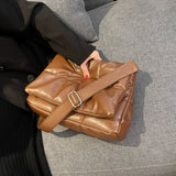 ビッグキルティングバッグ