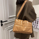 ビッグキルティングバッグ