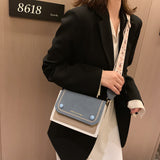 刺繍デザインショルダーバッグ