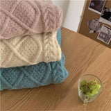 ラウンドケーブルカラーニット