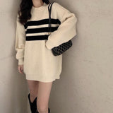 ストライプアクセントオーバーニット