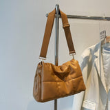 ビッグキルティングバッグ