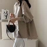 オーバースリットフーディー