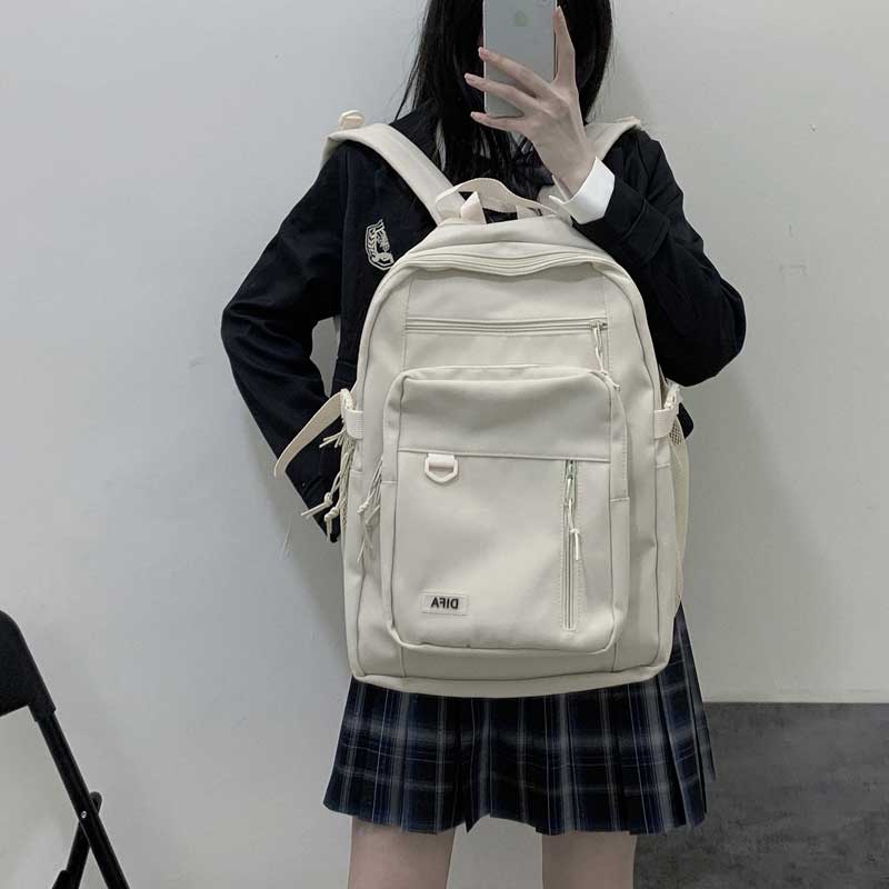 シンプルデイリーリュック