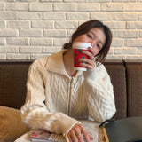 ケーブルジップパーカー