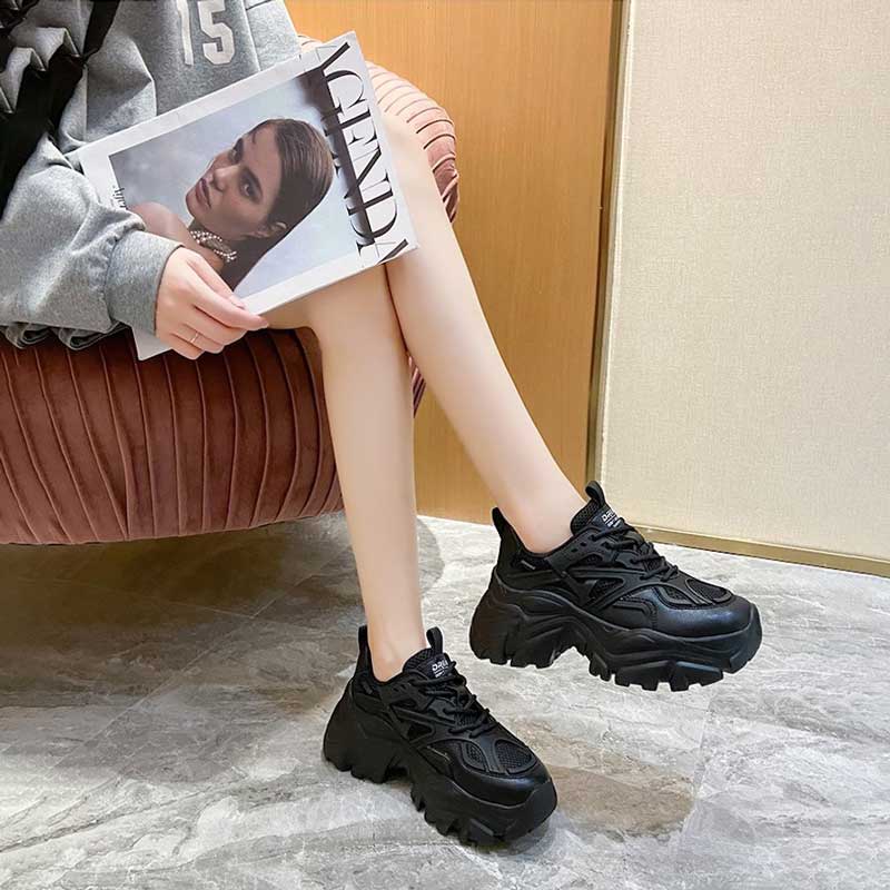 ワンカラータフスニーカー