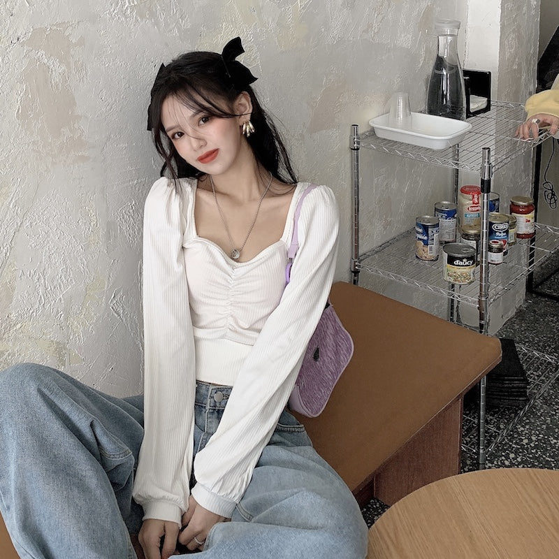 シャーリングライトニットトップス