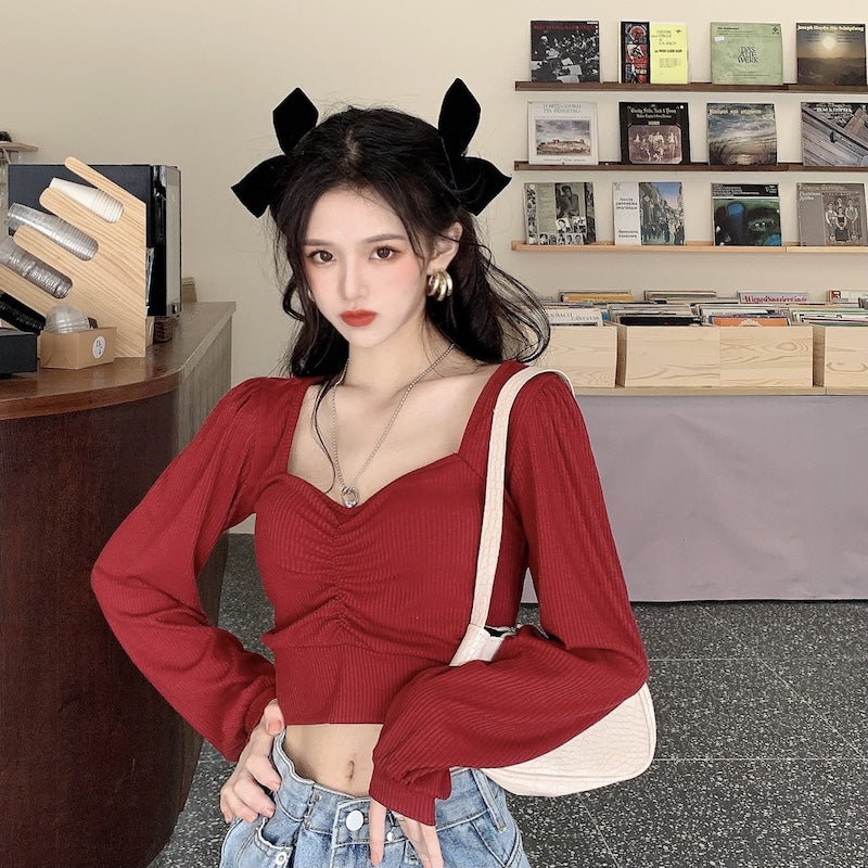 シャーリングライトニットトップス