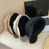 シルバーアクセントキャスケット