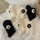 モノトーンフラワールームソックス