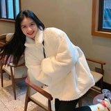 ホワイトフルジップボアパーカー