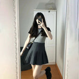 ダークカラーピタTシャツ&プリーツスカートSET