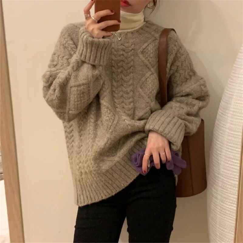 ルーズケーブルニット