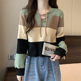 レースアップニットフーディー