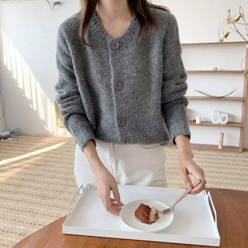 ラウンドネックボタンカーディガン