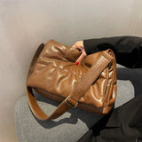 ビッグキルティングバッグ