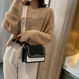 刺繍デザインショルダーバッグ