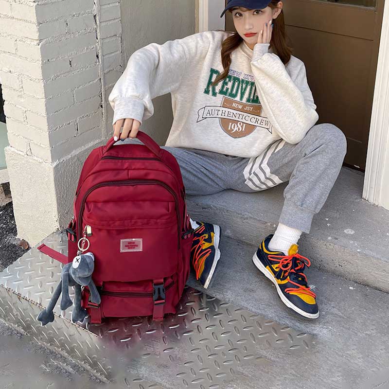 ポケットバックルリュック