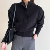 シックデザインジップニット