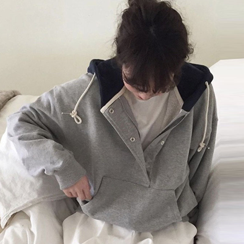 ボタンバイカラーフーディー