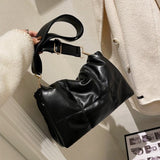 ビッグキルティングバッグ