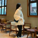 ホワイトフルジップボアパーカー