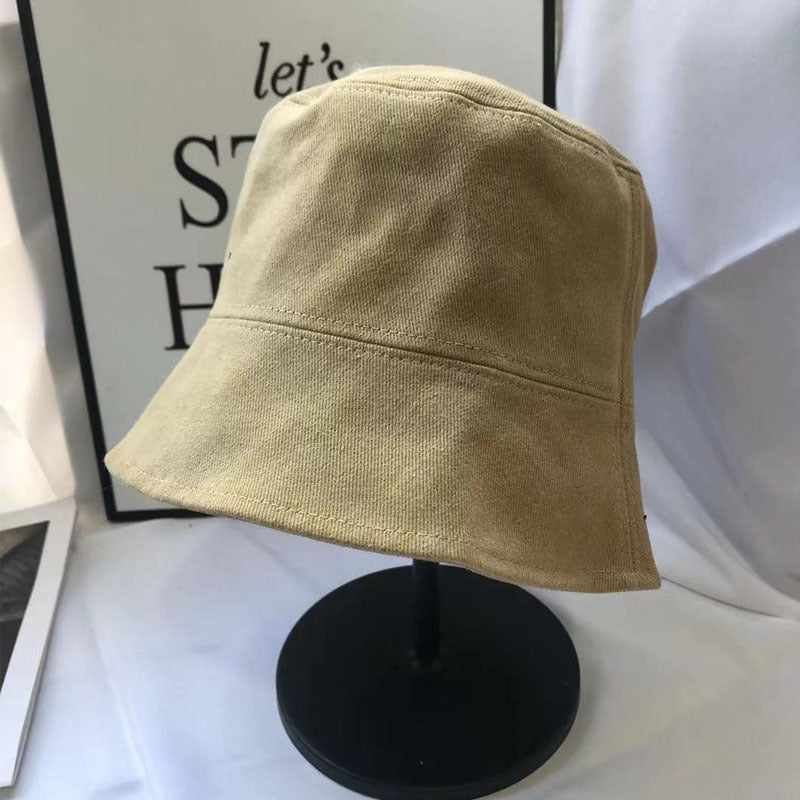 シンプルバケットハット