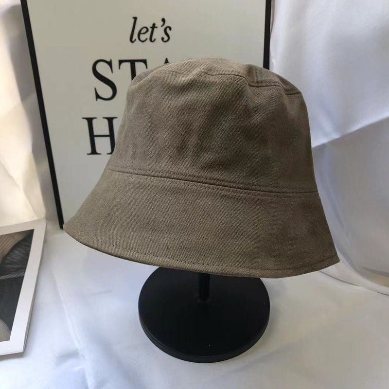 シンプルバケットハット