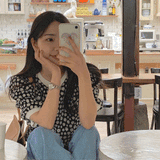 デイジーミディアムパフトップス