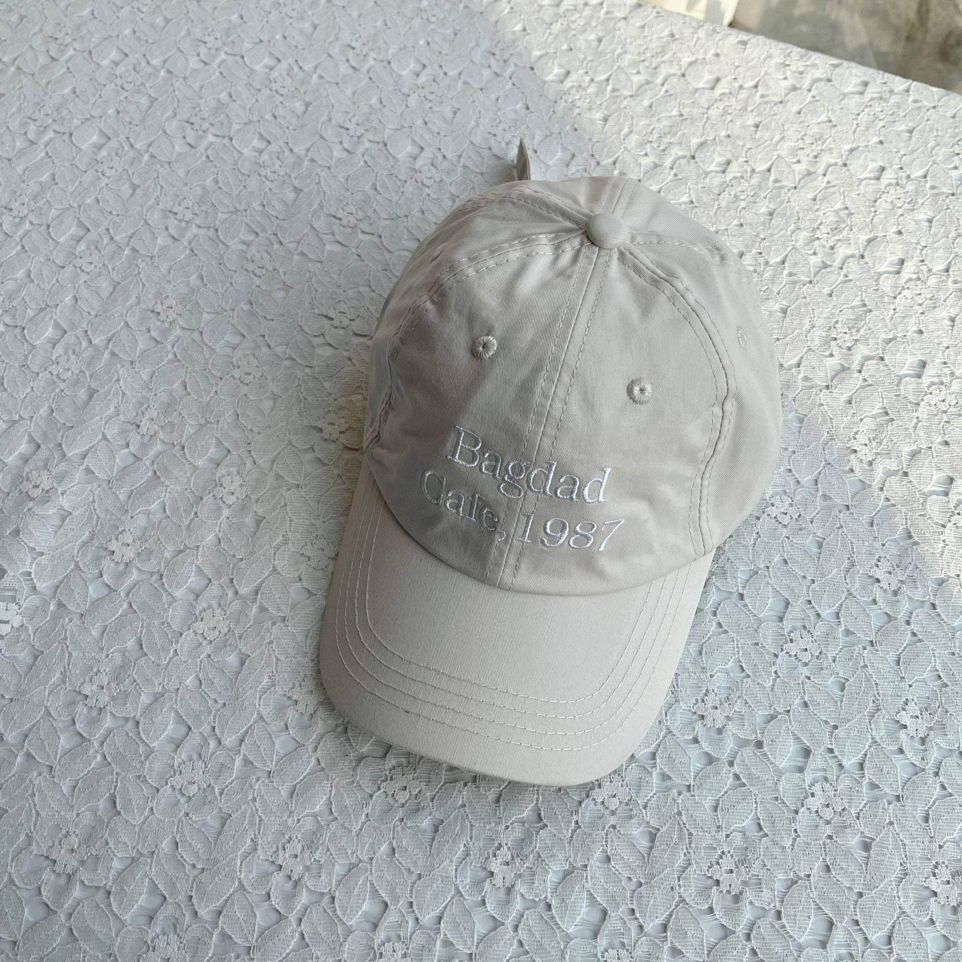 シンプルロゴキャップ