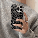 モノトーンレオパードiPhoneケース