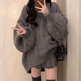 ルーズローケーブルグレーニット