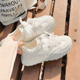 パールレースチャーム付きスニーカー