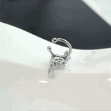 ホワイトローズイヤーカフ