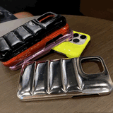 メタリックダウンジャケットiPhoneケース