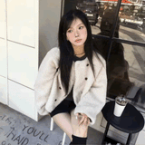 ダブルボタンノーカラーボアジャケット