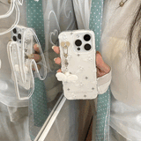 羽根チャーム付き白うさぎiPhoneケース